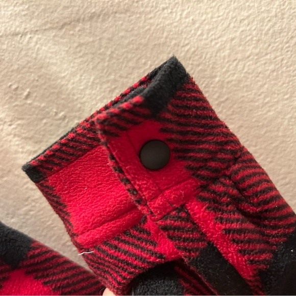 Eddie Bauer Red and Black Checkered lined snap Jacket - Picture 11 of 12